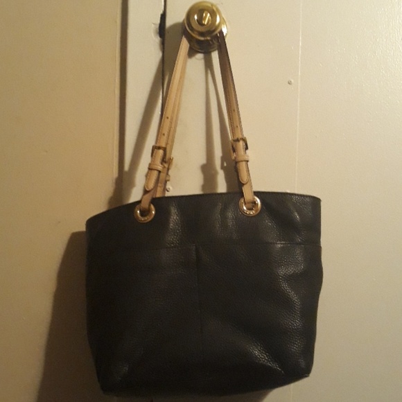 Michael Kors Hand Bag - Picture 2 of 4